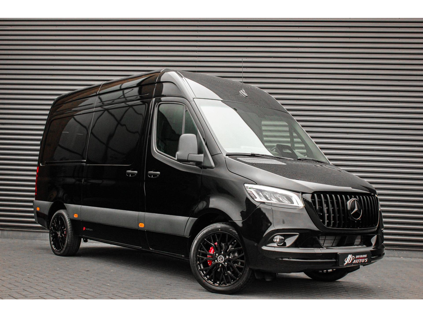 Mercedes-Benz Mercedes-Benz