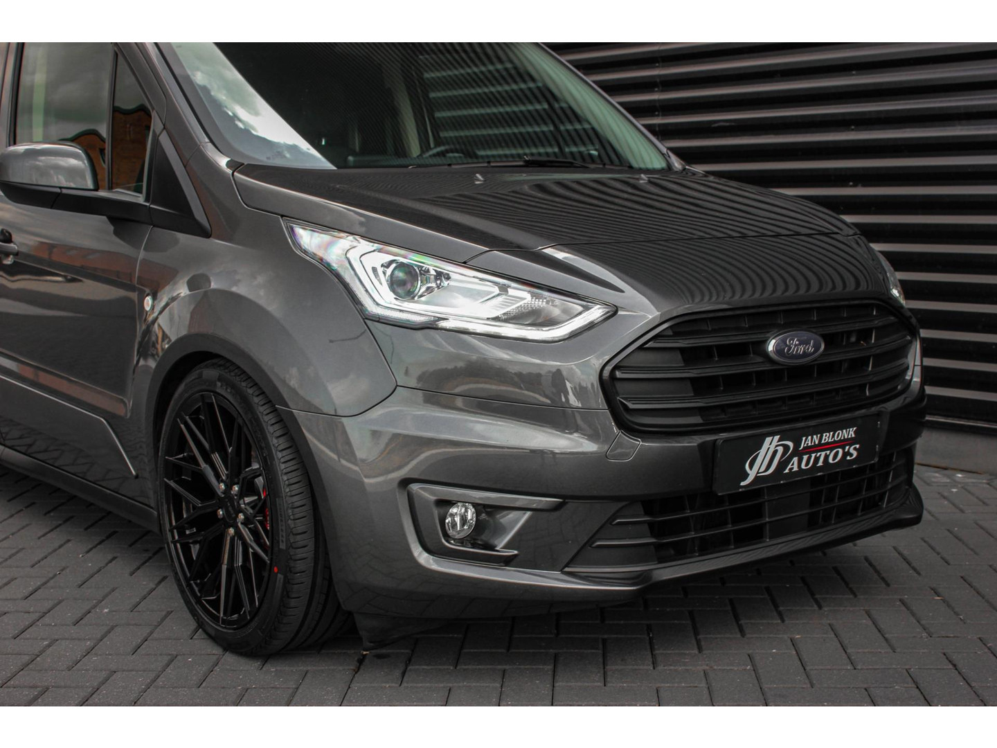 Ford Ford