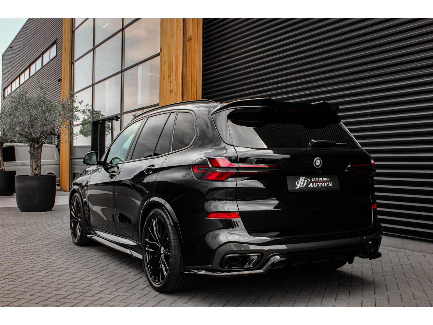 BMW