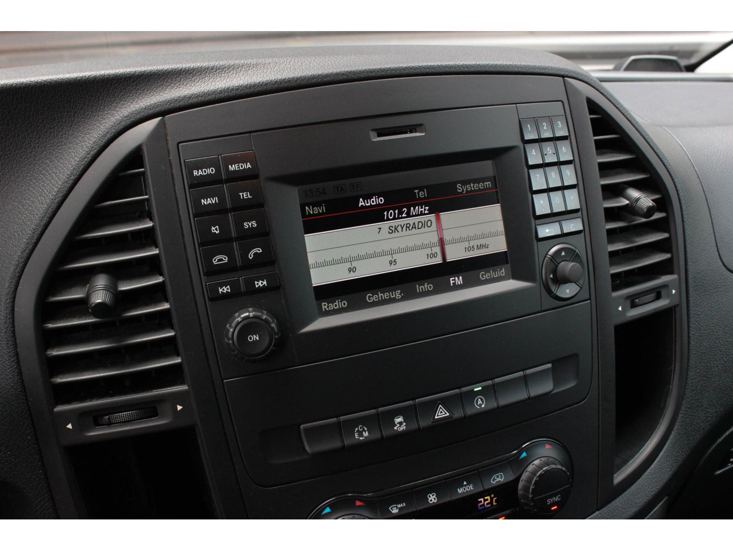 Mercedes-Benz Mercedes-Benz