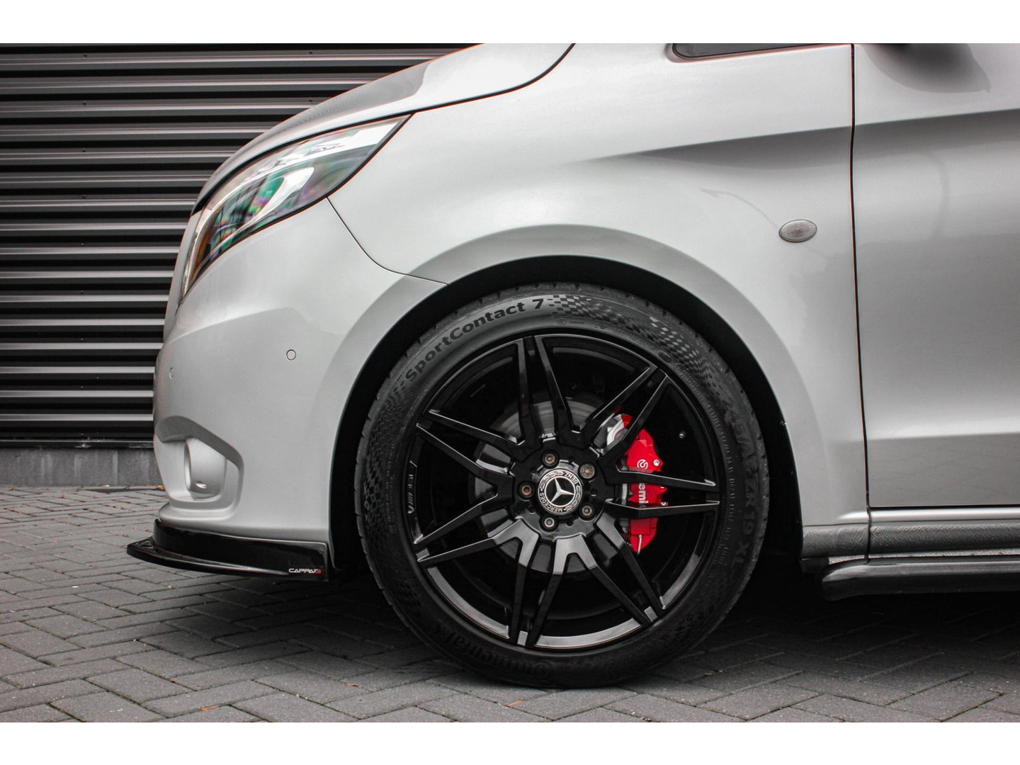 Mercedes-Benz Mercedes-Benz