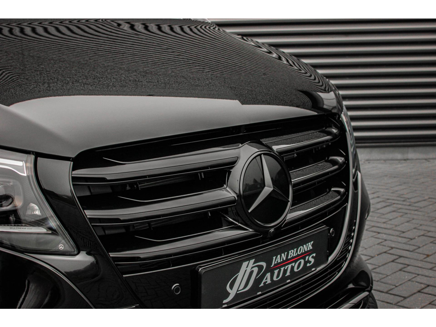 Mercedes-Benz Mercedes-Benz