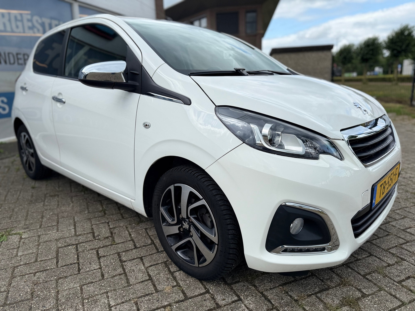Peugeot