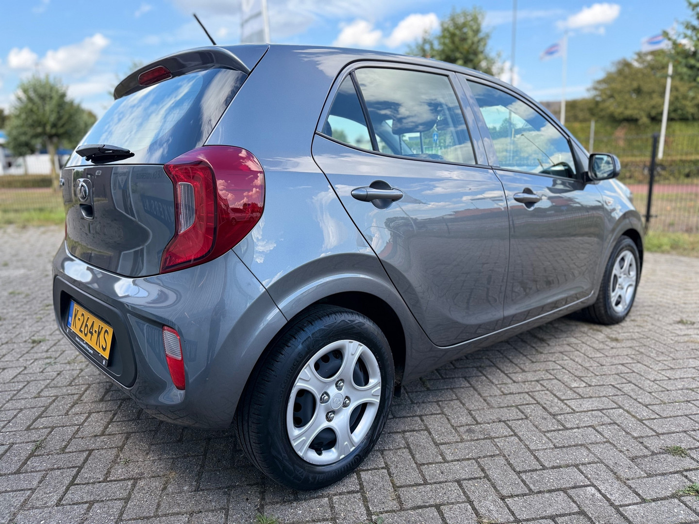 Kia