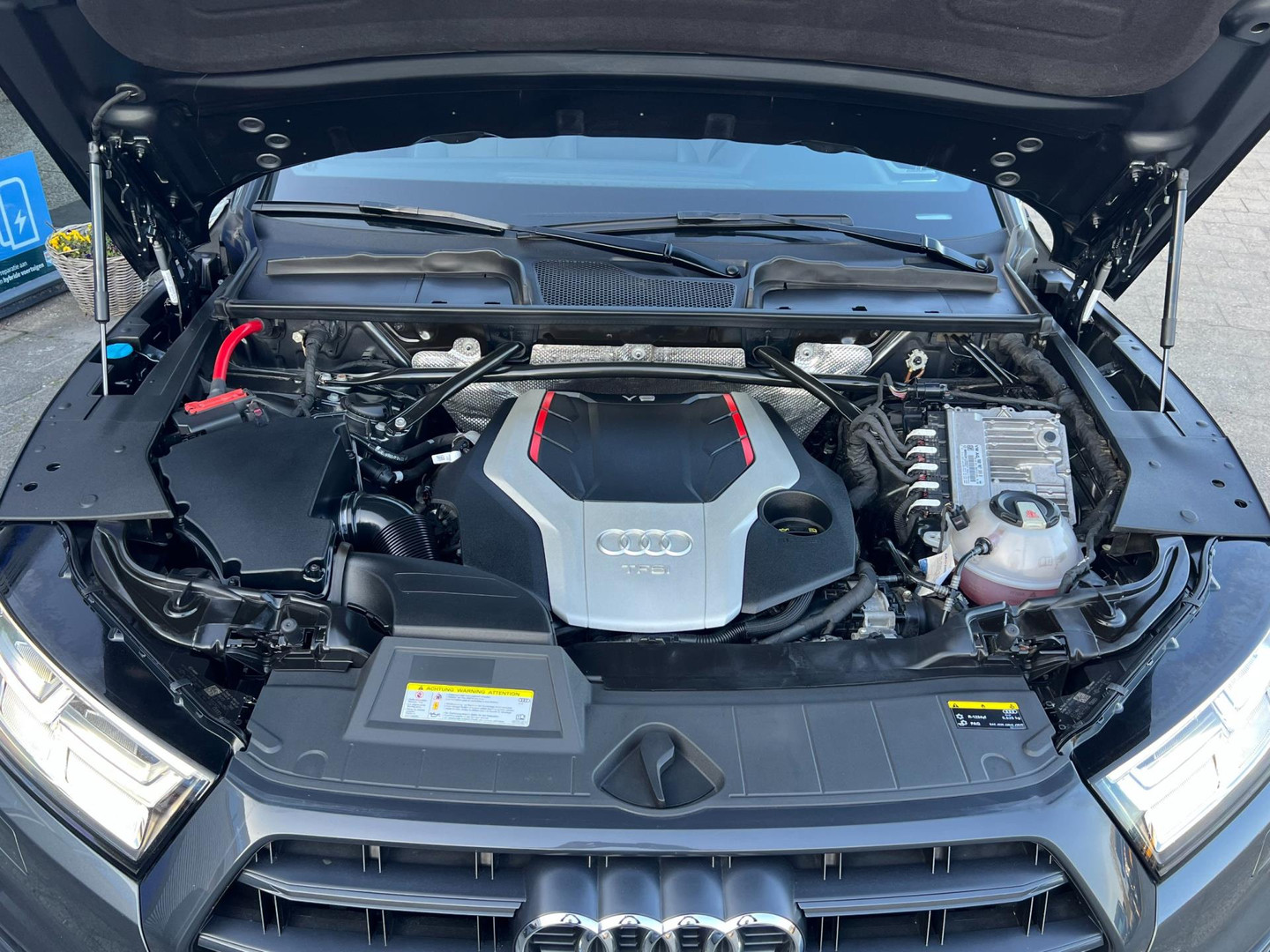 Audi