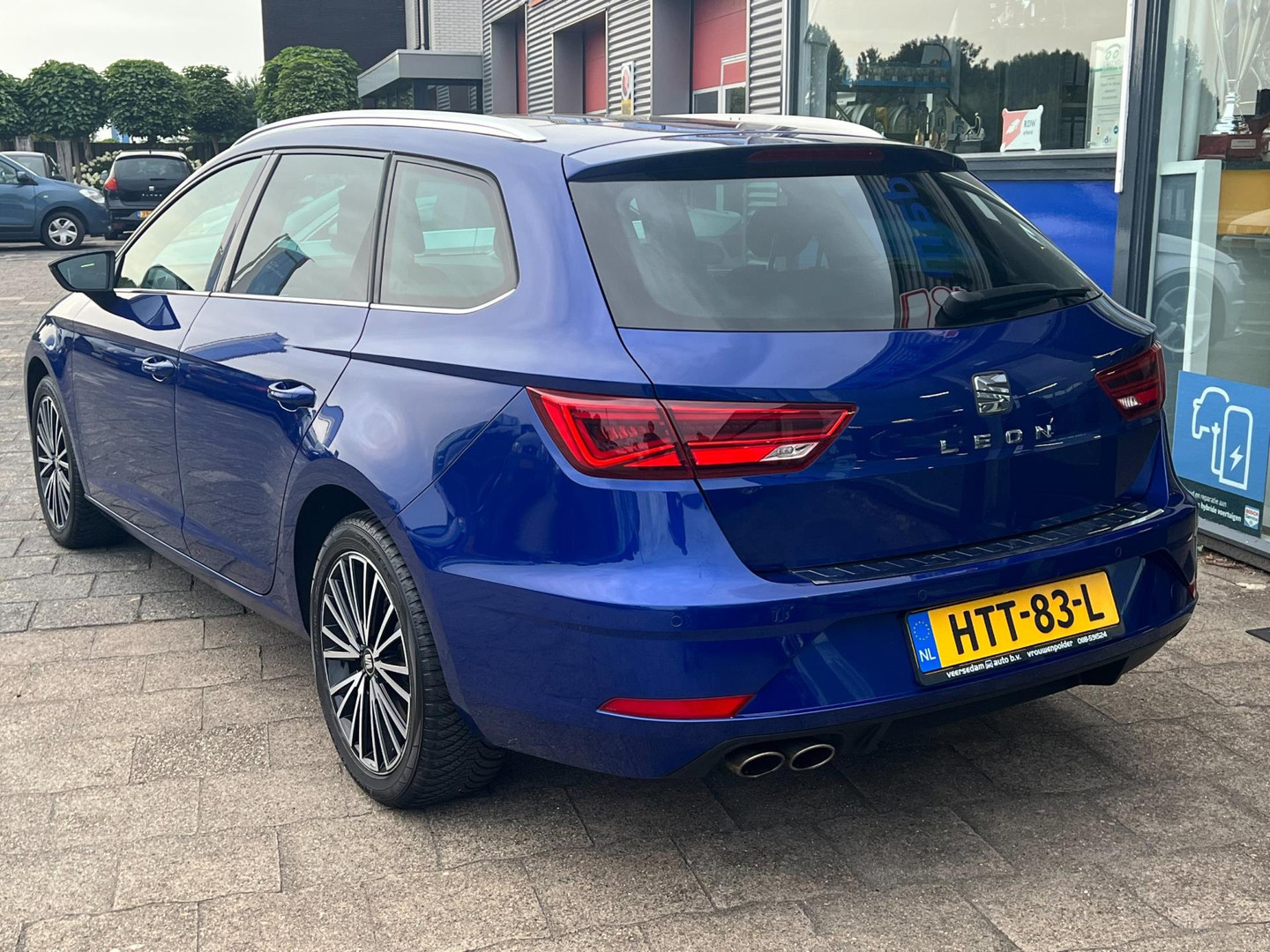 SEAT