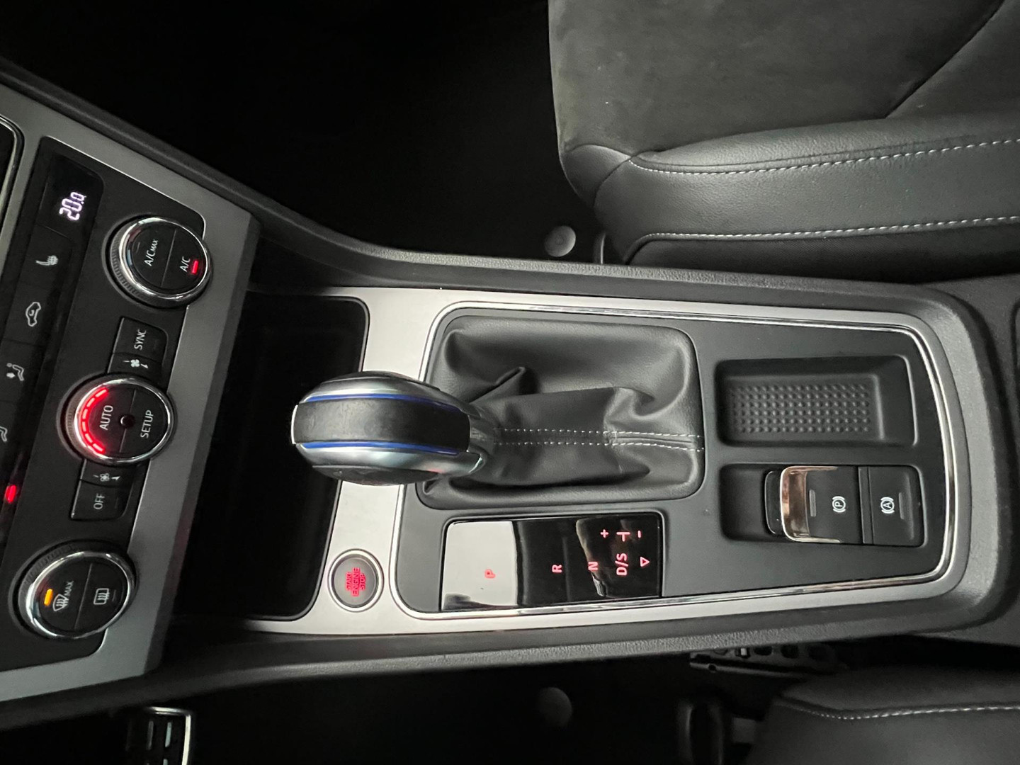 SEAT
