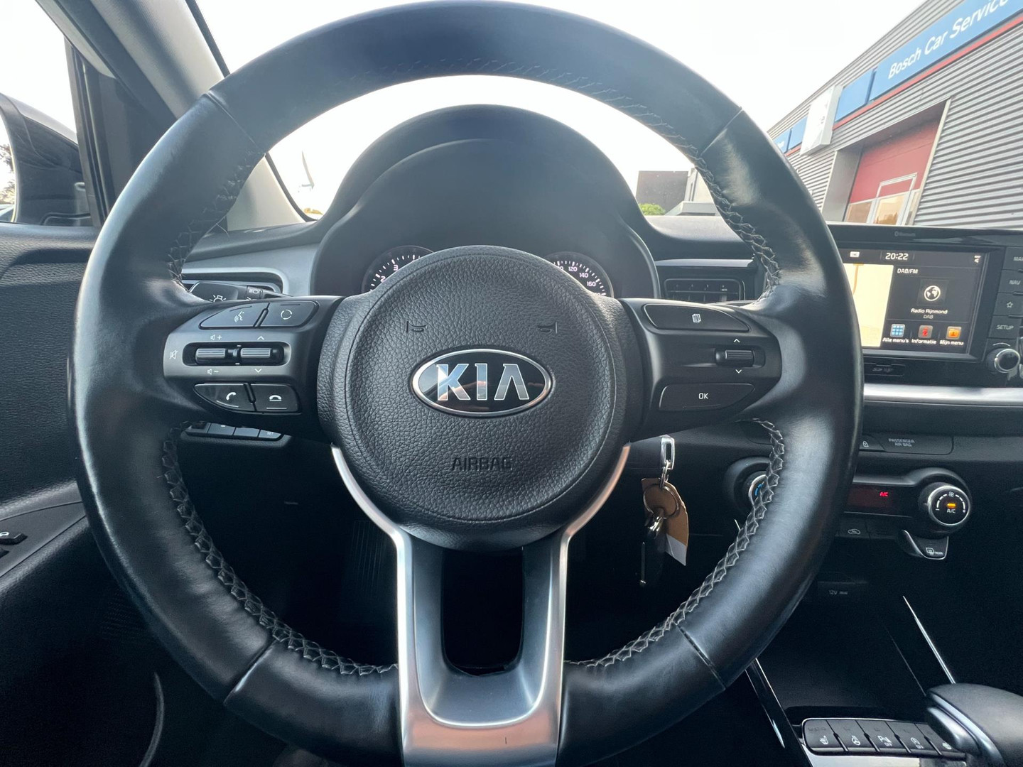 Kia