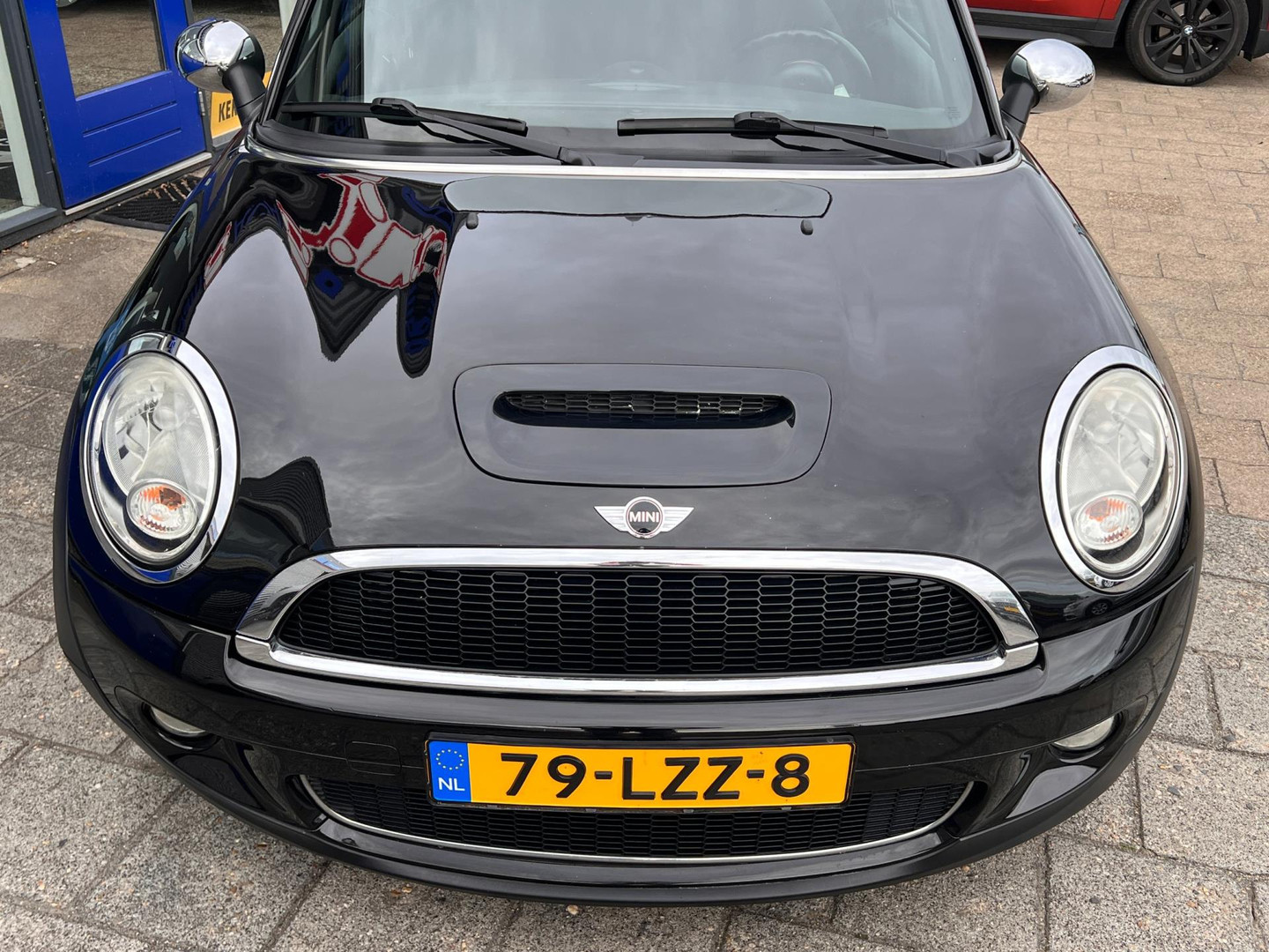 MINI