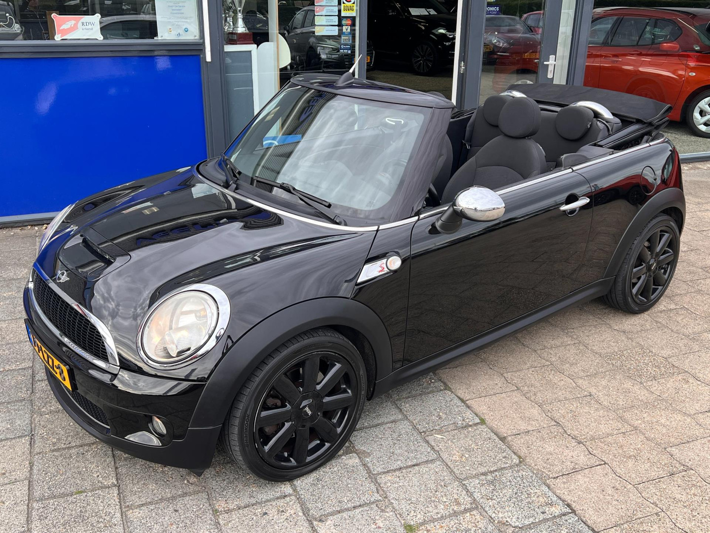 MINI