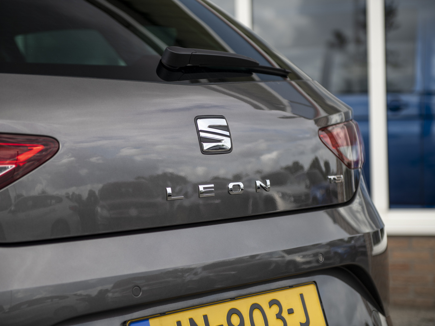 SEAT