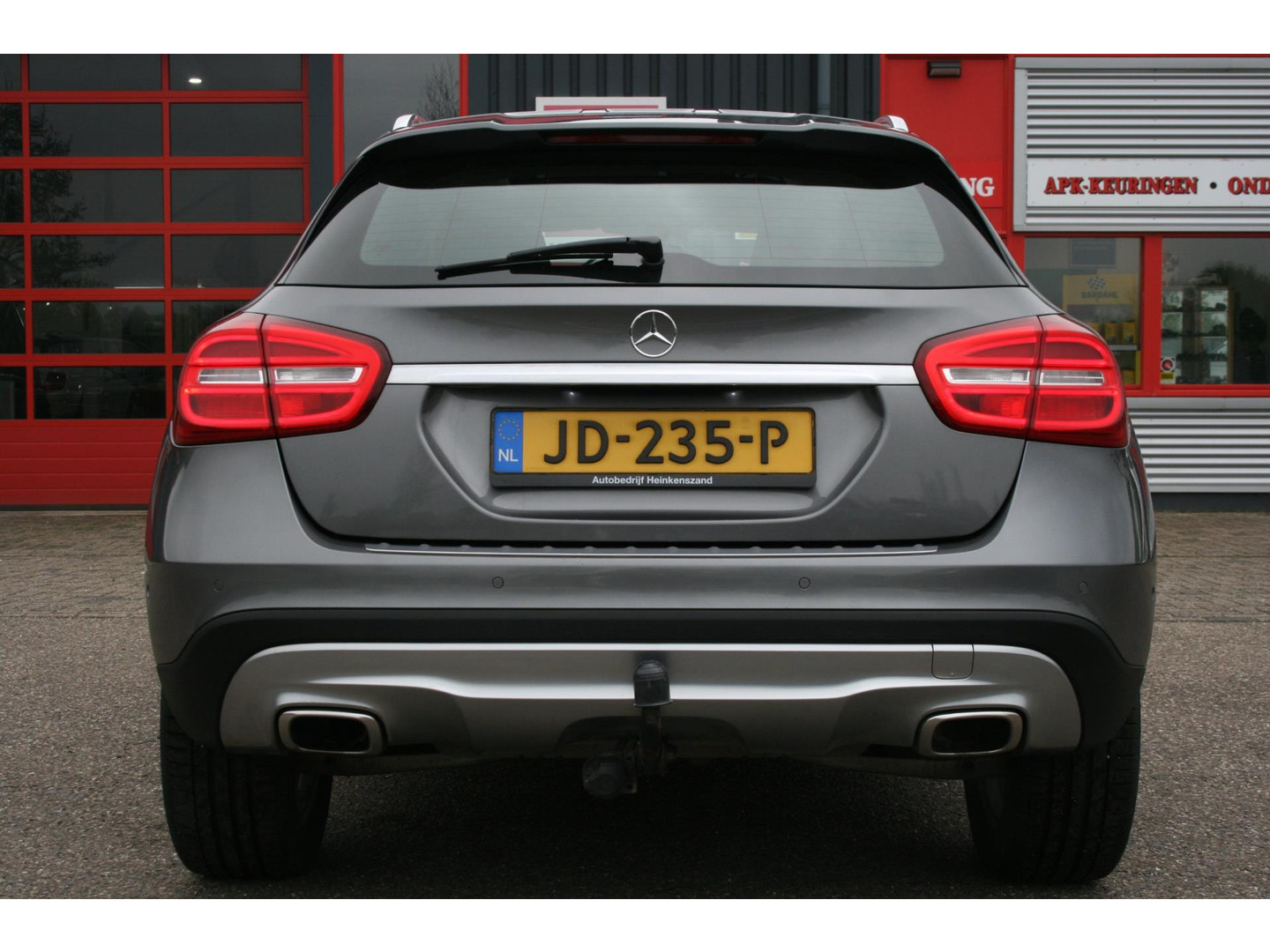 Mercedes-Benz