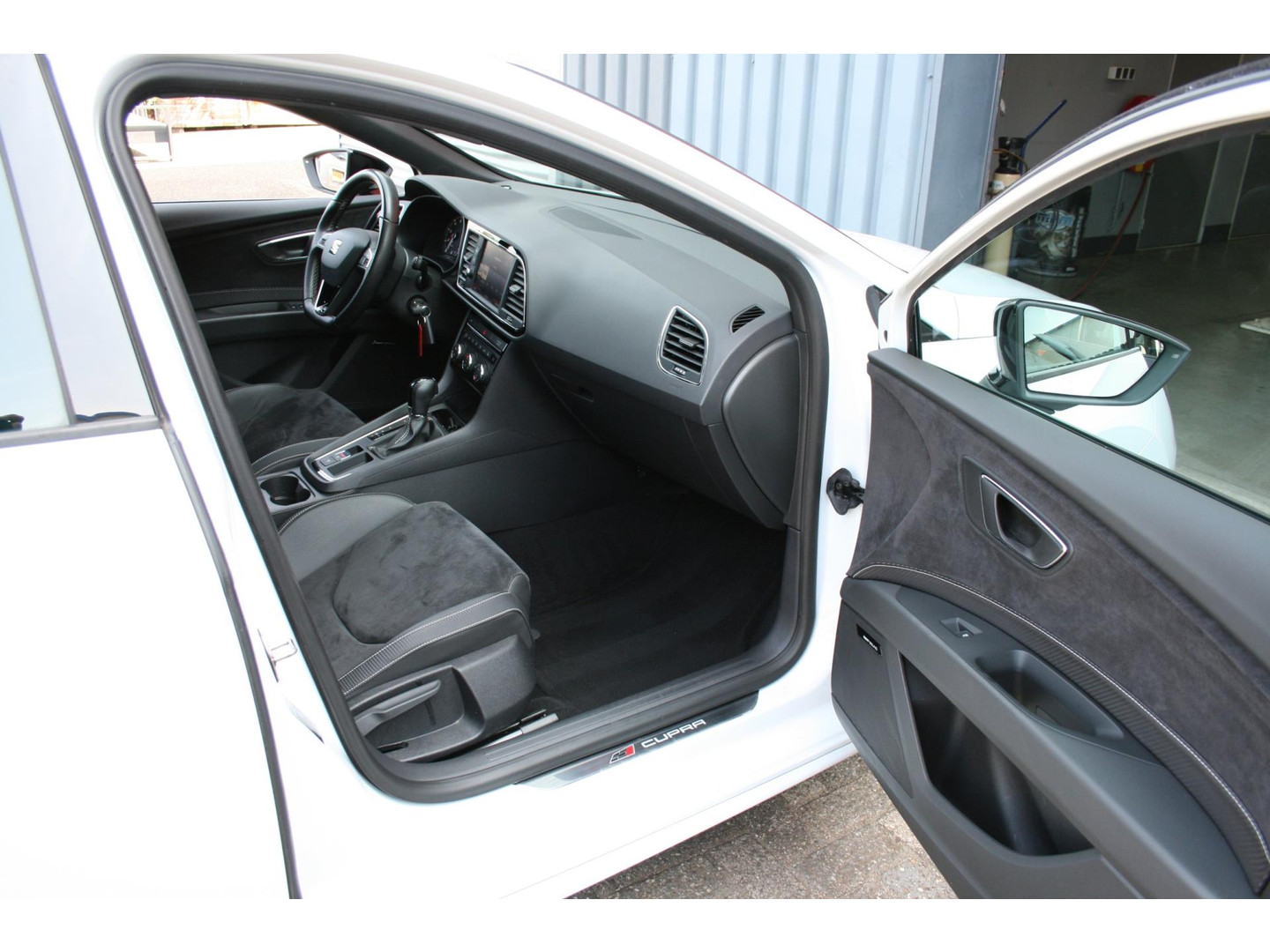 SEAT