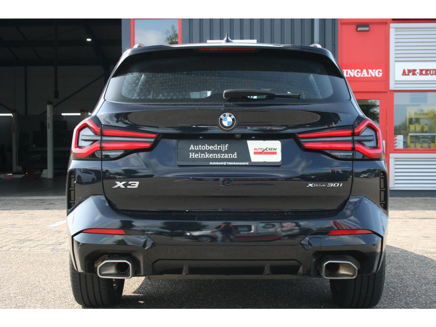 BMW