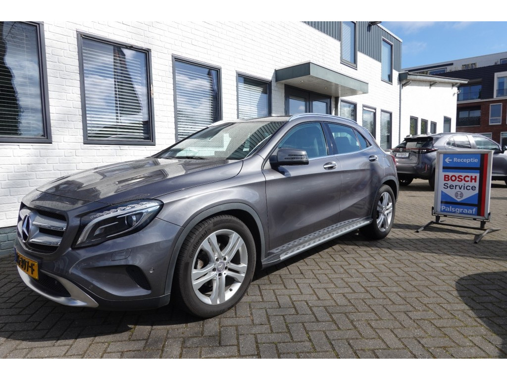 Mercedes-Benz Mercedes-Benz