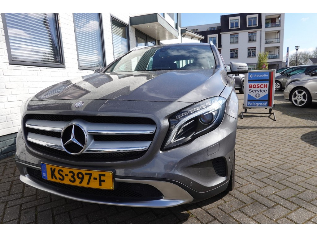 Mercedes-Benz Mercedes-Benz