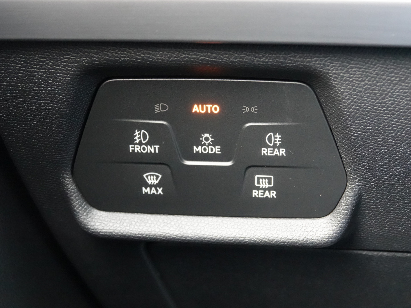 SEAT SEAT