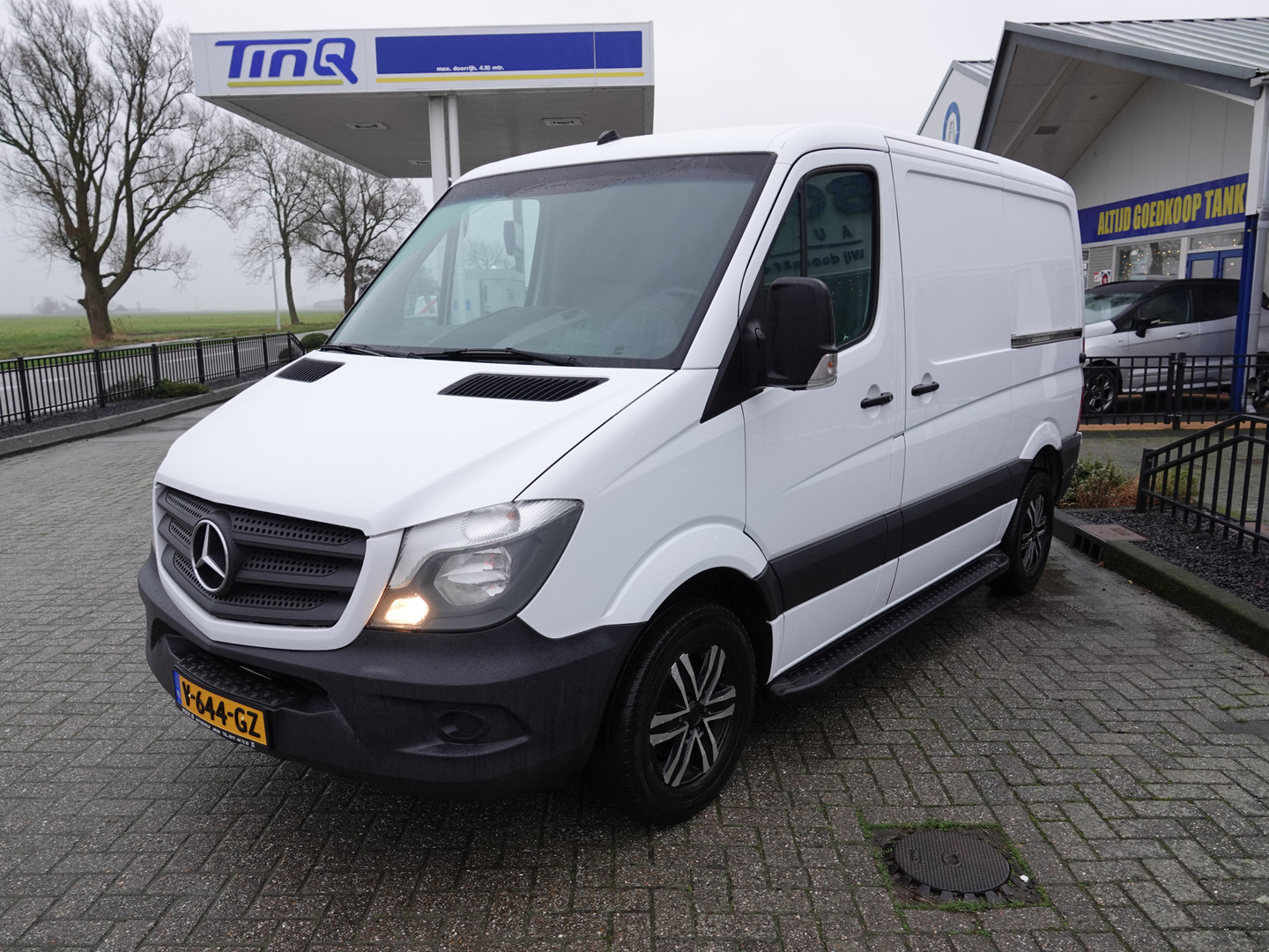 Mercedes-Benz