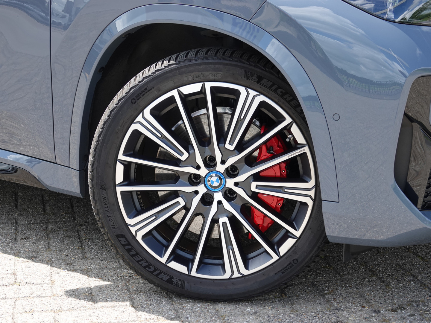 BMW BMW