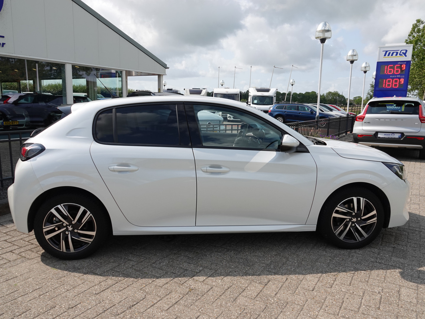 Peugeot