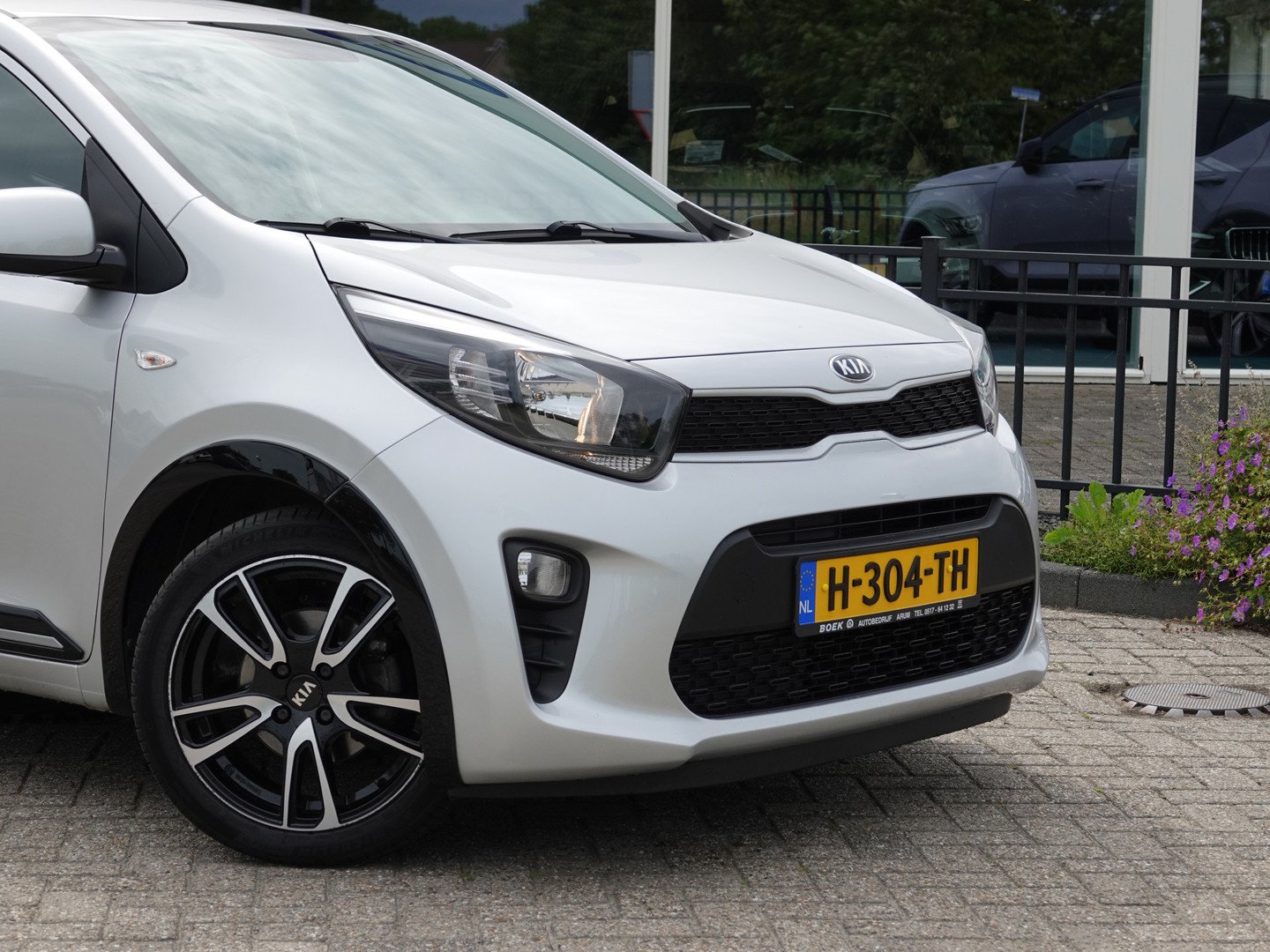Kia
