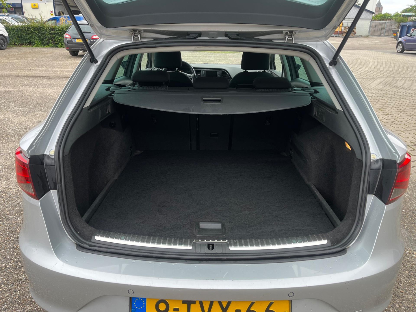 SEAT