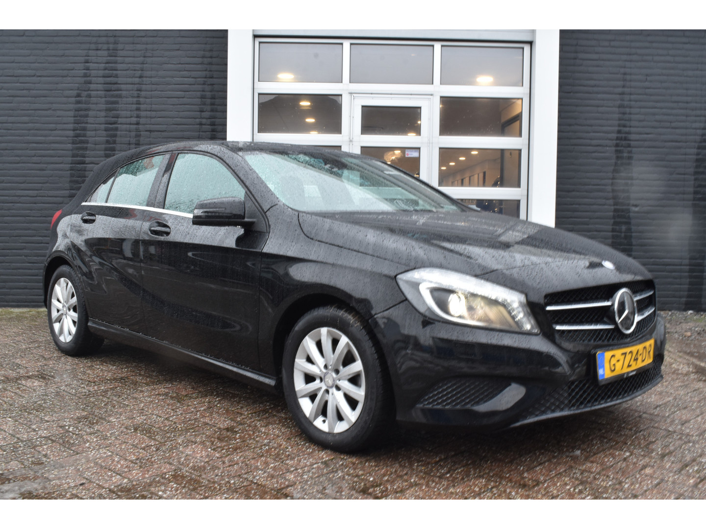 Mercedes-Benz Mercedes-Benz