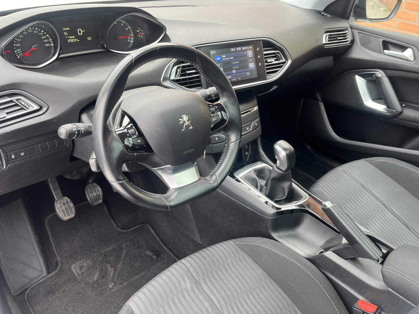 Peugeot Peugeot