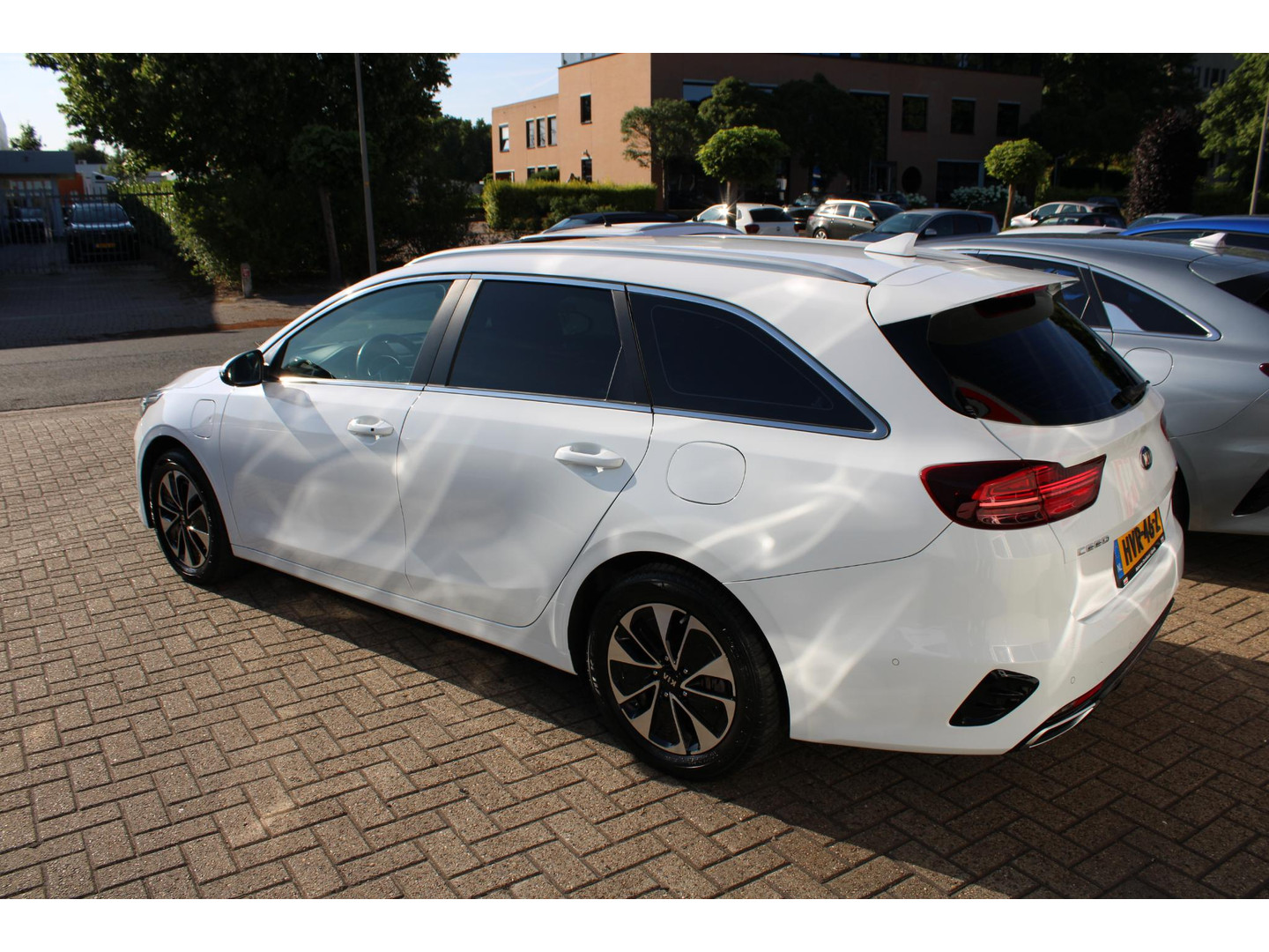 Kia