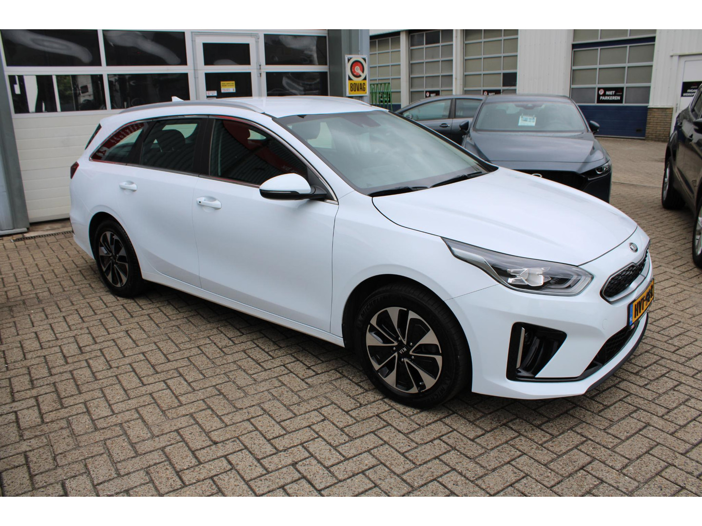 Kia