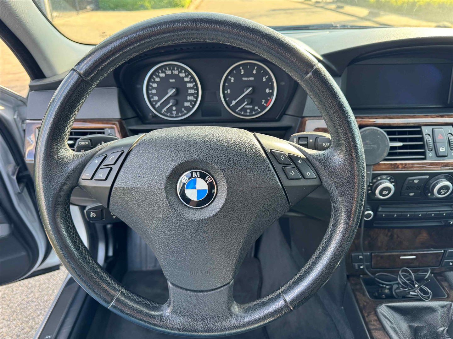 BMW BMW