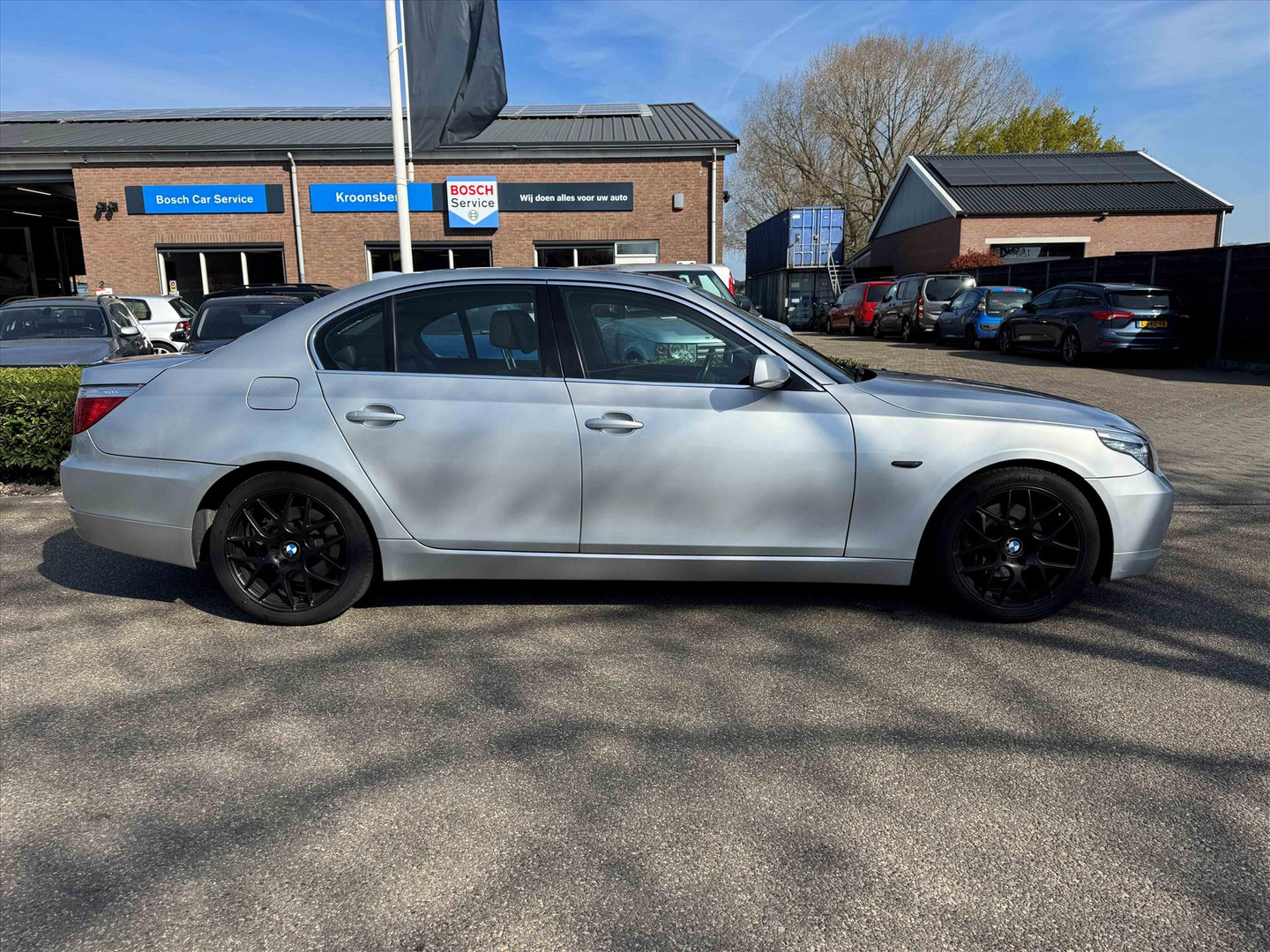 BMW BMW