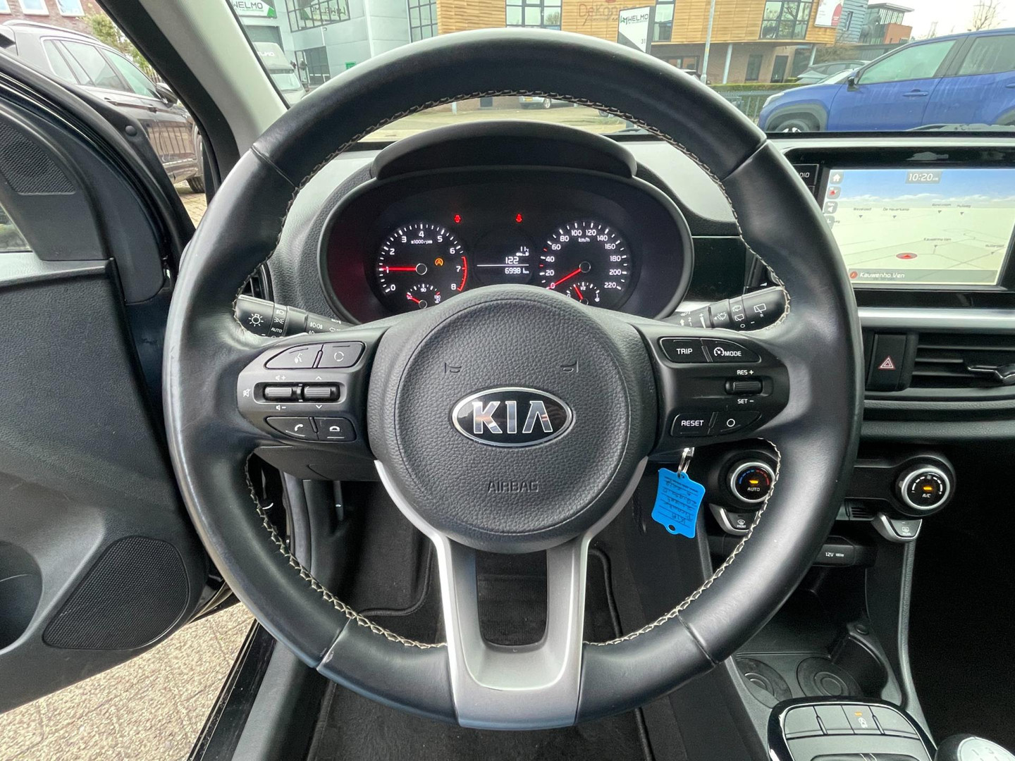 Kia