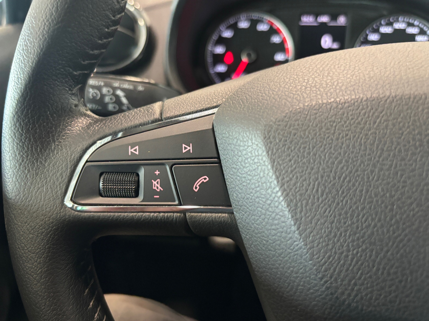 SEAT SEAT