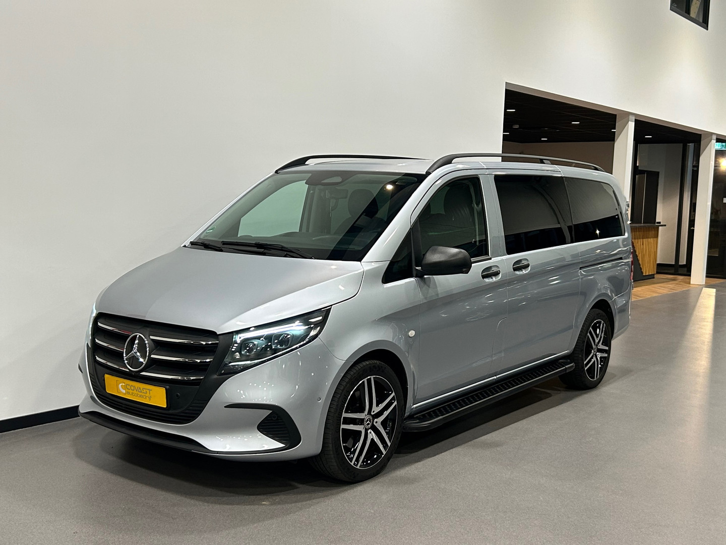 Mercedes-Benz Mercedes-Benz