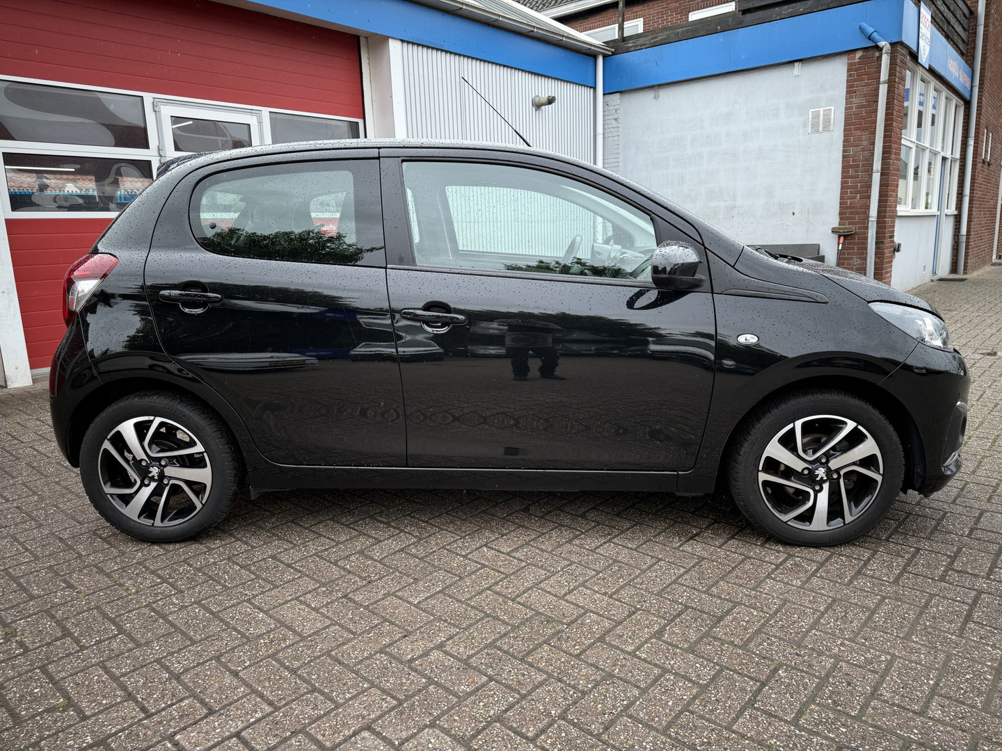 Peugeot