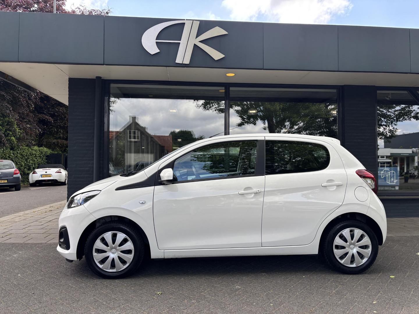 Peugeot
