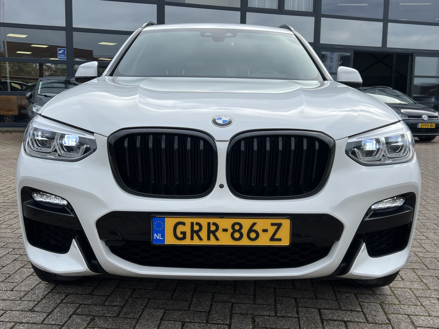 BMW BMW