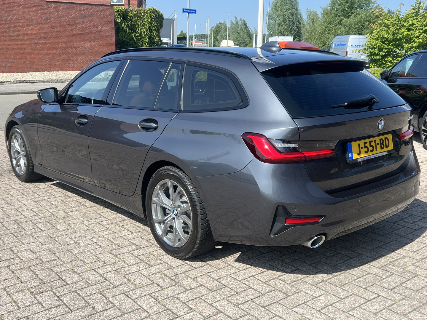 BMW BMW