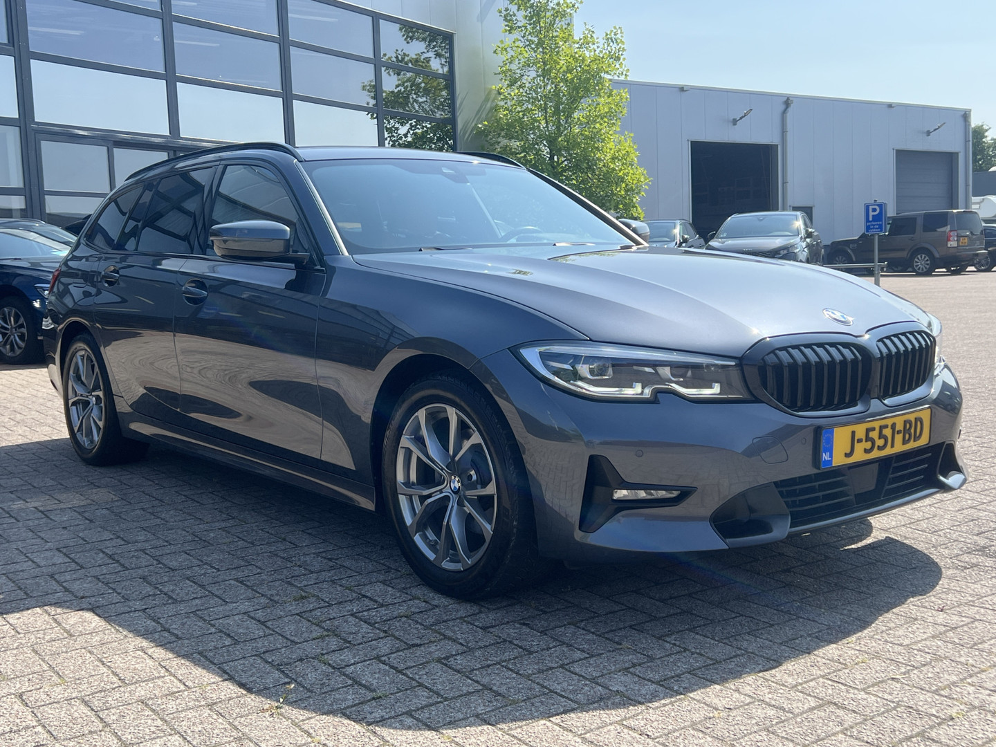 BMW BMW