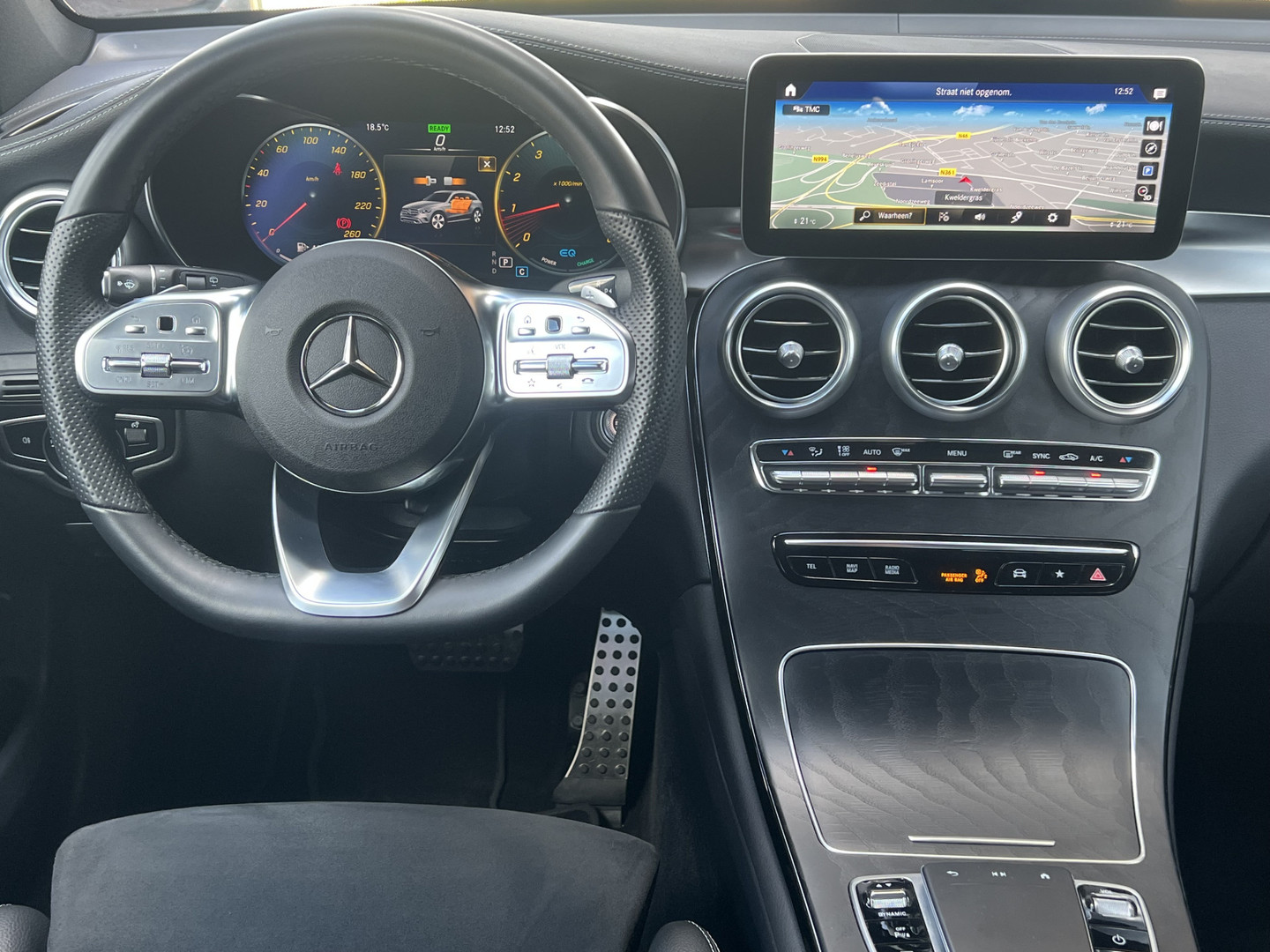 Mercedes-Benz Mercedes-Benz