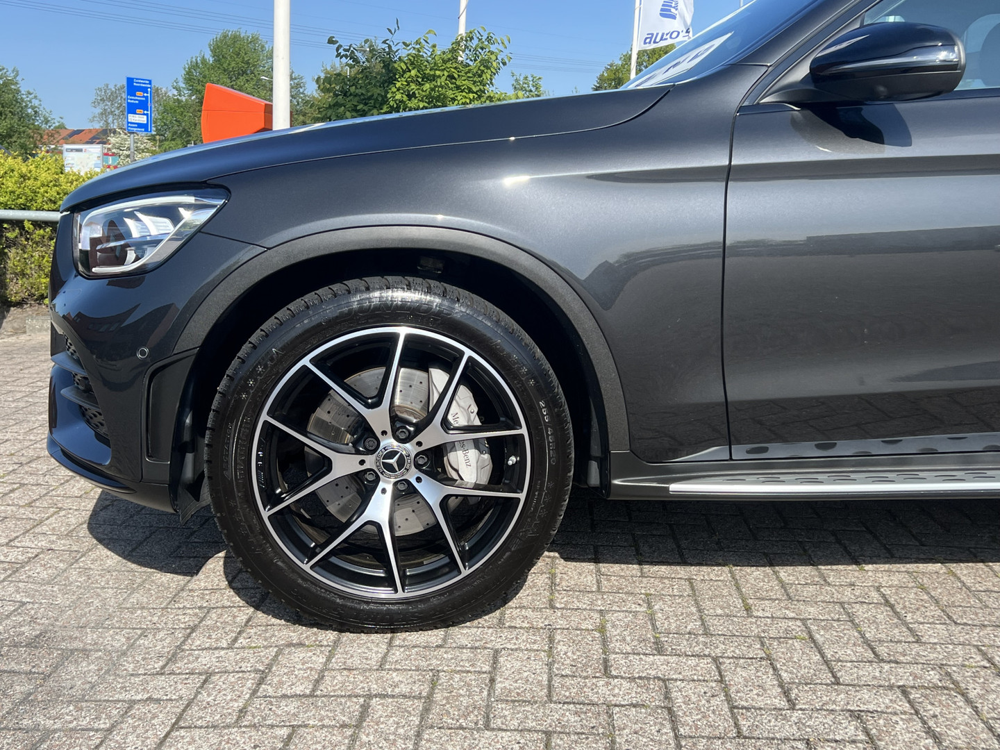 Mercedes-Benz Mercedes-Benz