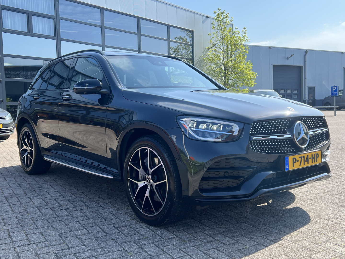 Mercedes-Benz Mercedes-Benz