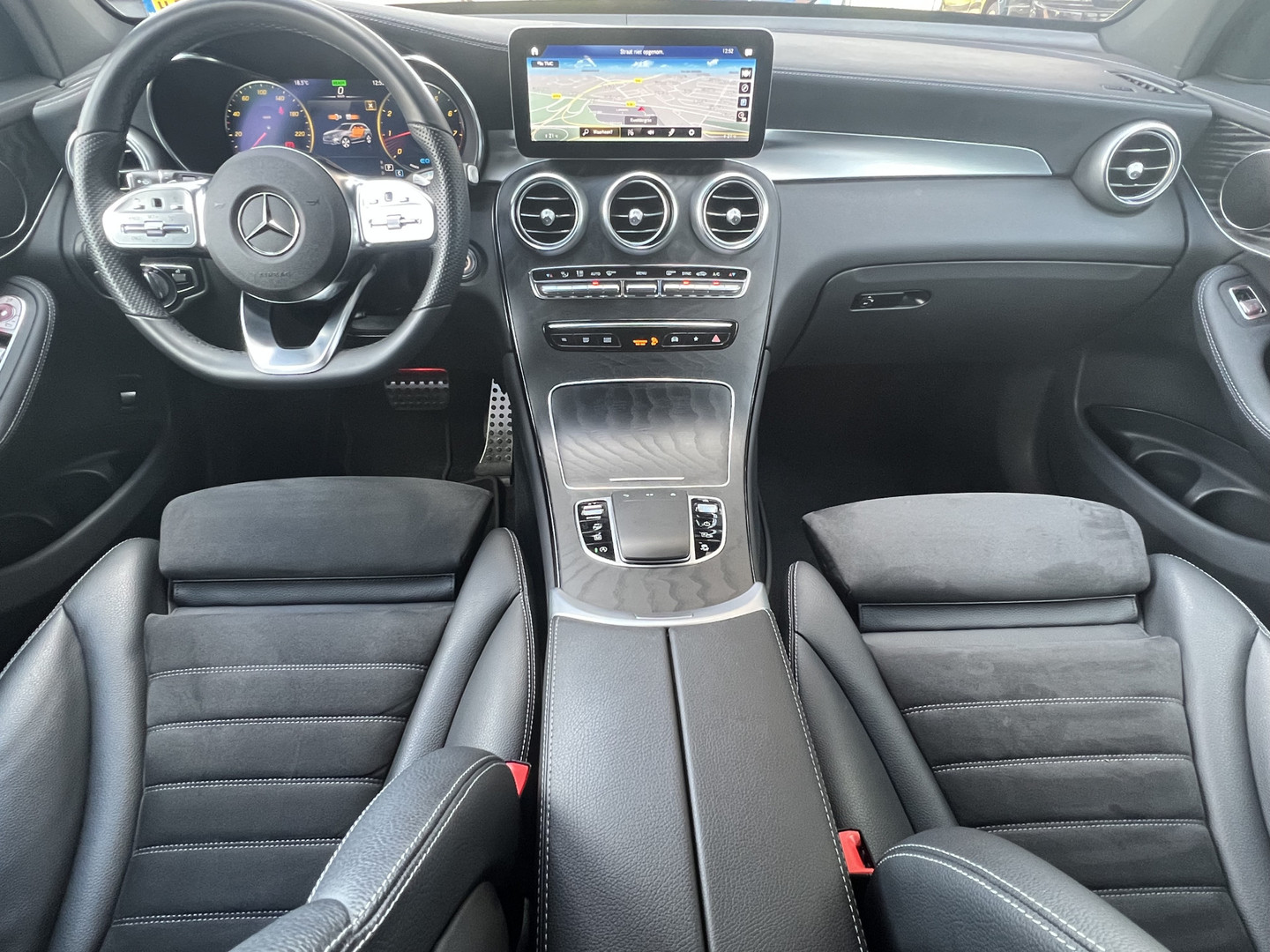 Mercedes-Benz Mercedes-Benz
