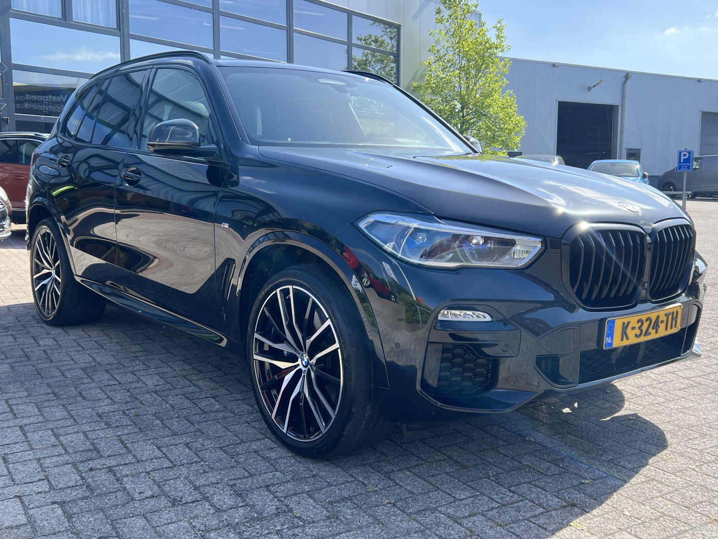BMW BMW