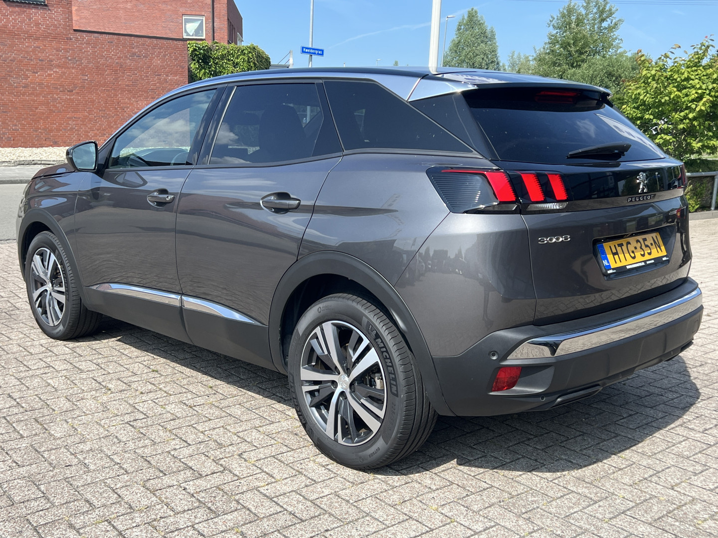 Peugeot Peugeot