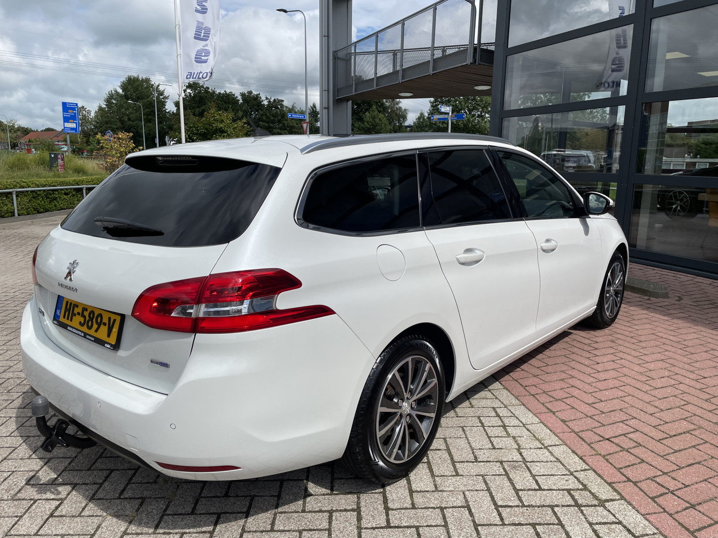 Peugeot Peugeot