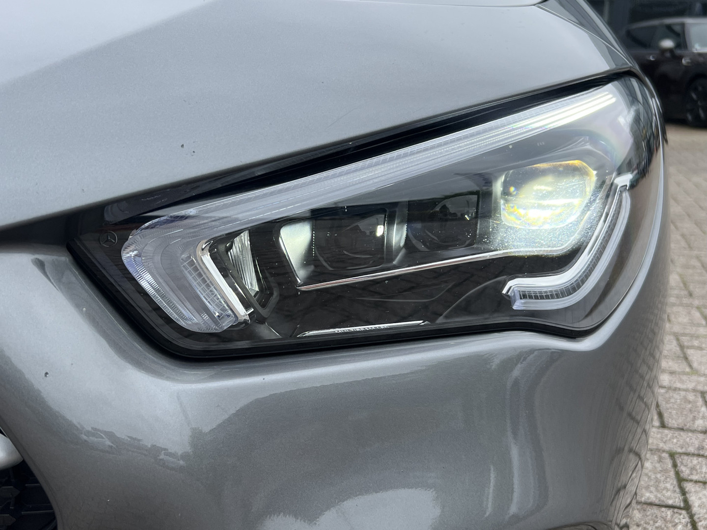 Mercedes-Benz Mercedes-Benz