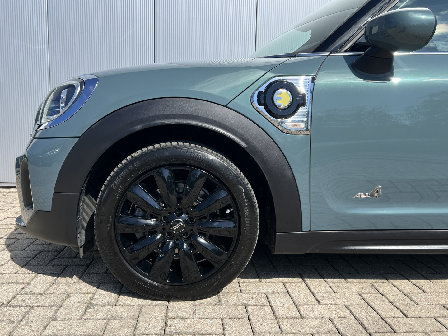 MINI