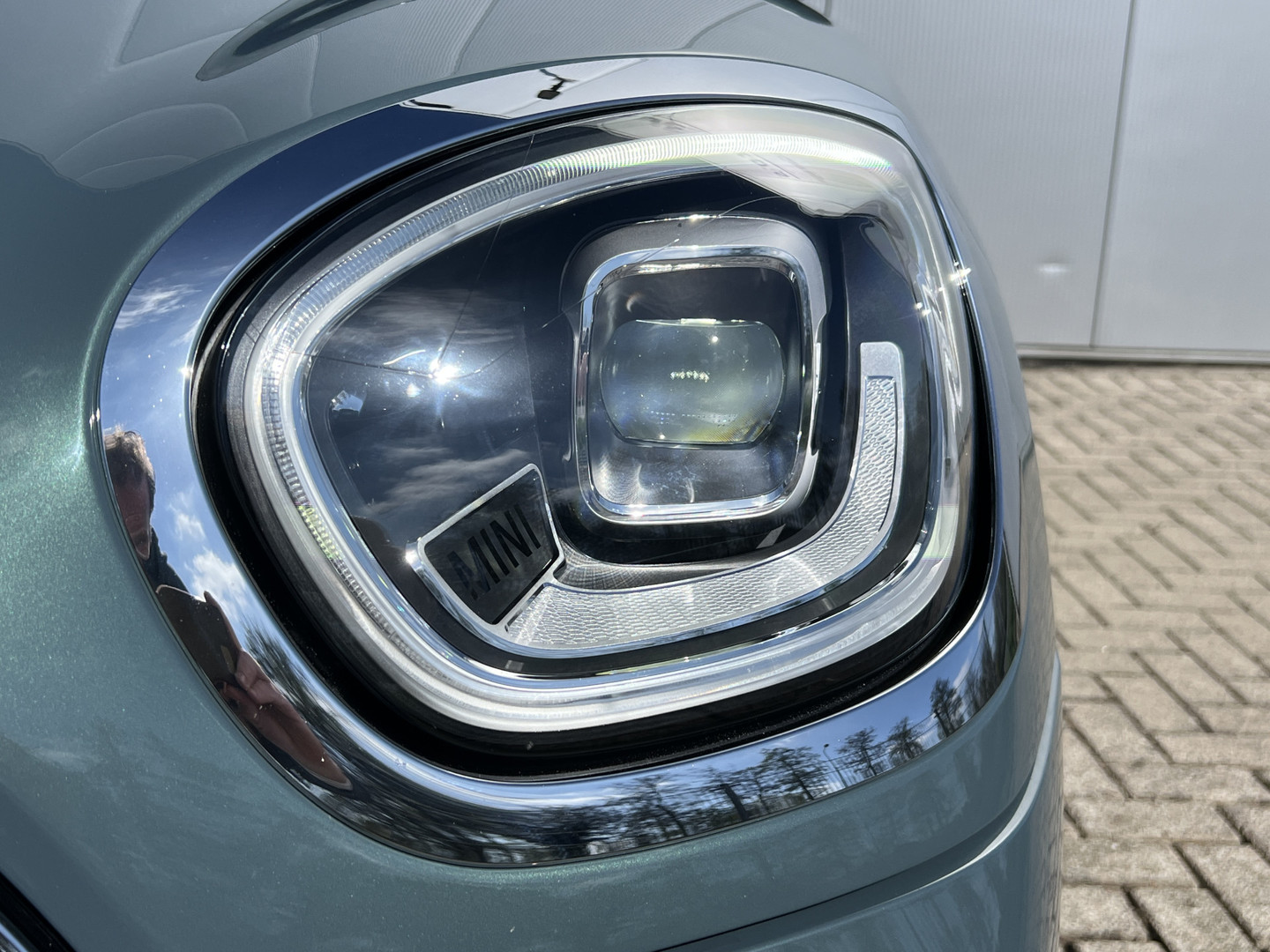 MINI